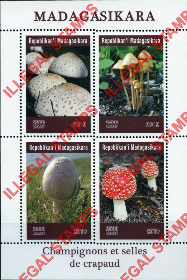 Madagascar 2019 Mushrooms and Toad Stools Illegal Stamp Souvenir Sheet of 4