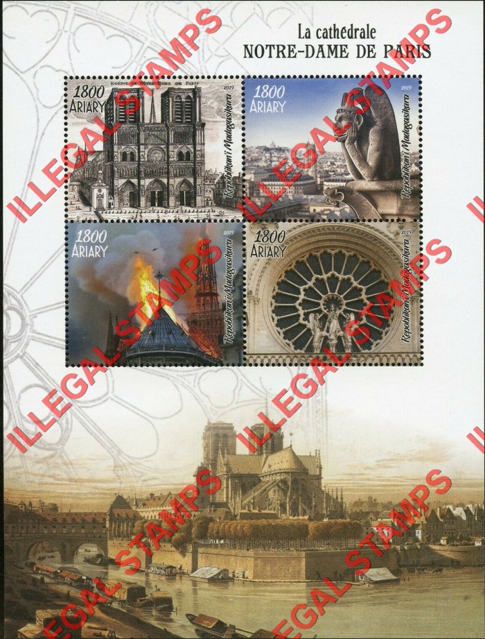 Madagascar 2019 Notre-dame in Paris Illegal Stamp Souvenir Sheet of 4