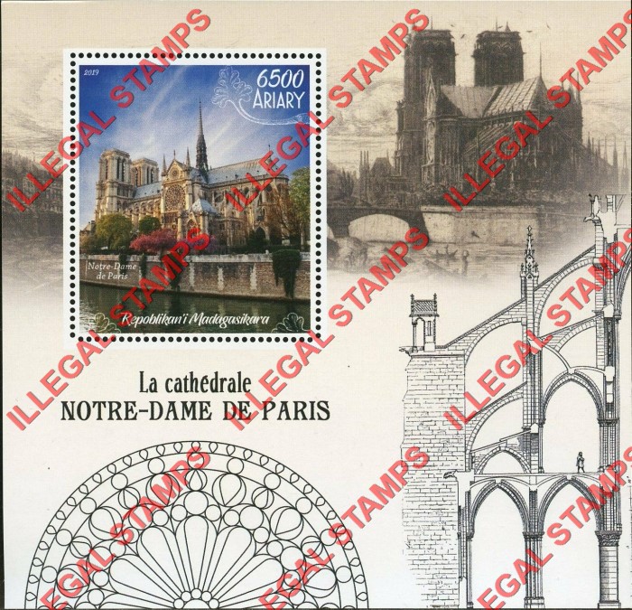 Madagascar 2019 Notre-dame in Paris Illegal Stamp Souvenir Sheet of 1