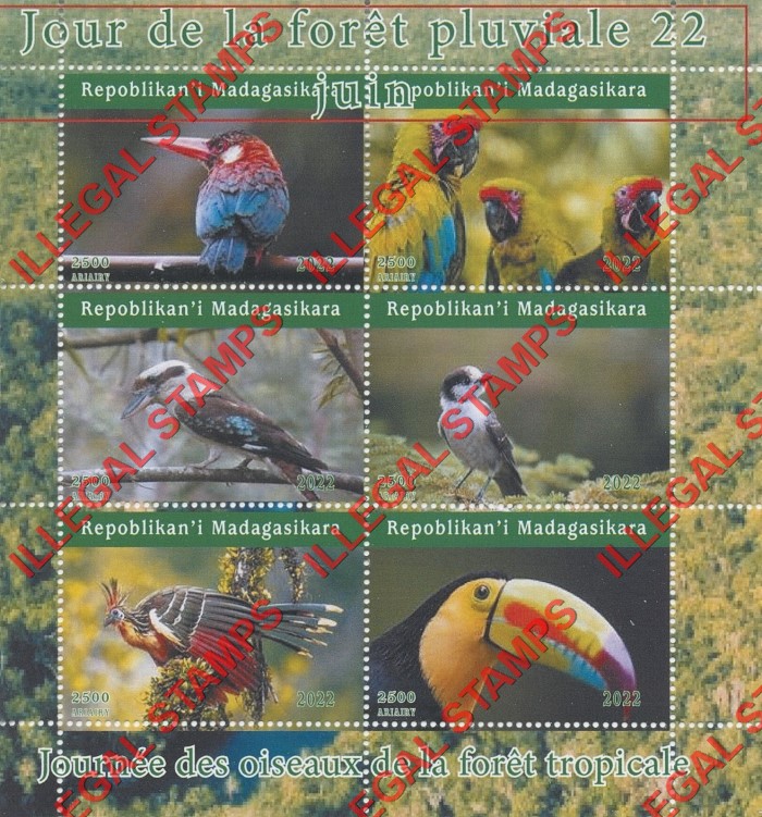Madagascar 2022 Birds World Rainforest Day Illegal Stamp Souvenir Sheet of 6 (Sheet 1)