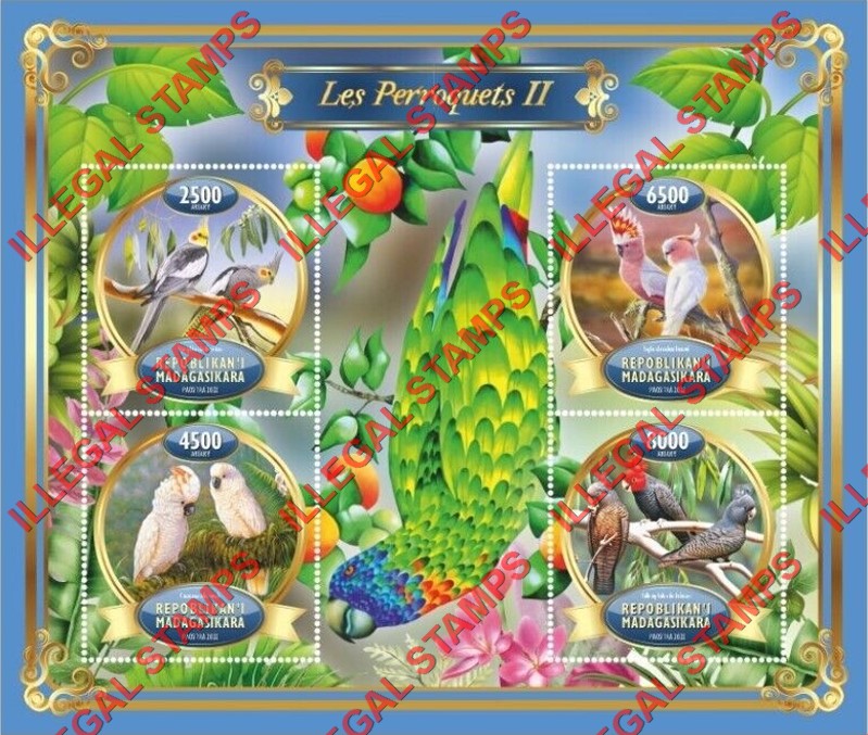 Madagascar 2022 Parrots Illegal Stamp Souvenir Sheet of 4 (Sheet 2)