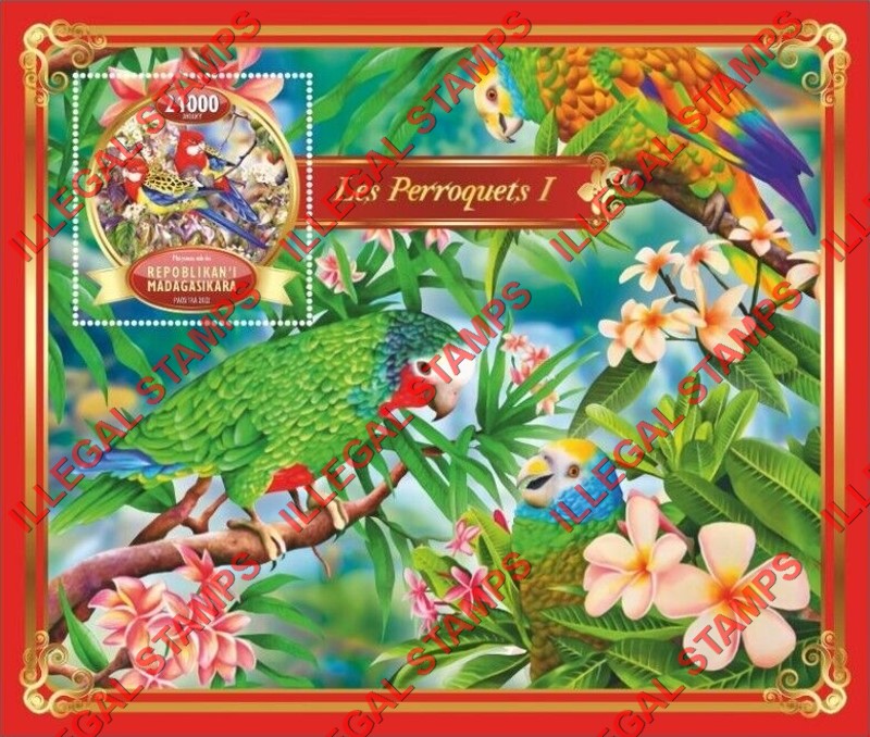 Madagascar 2022 Parrots Illegal Stamp Souvenir Sheet of 1 (Sheet 1)