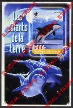 Central African Republic 2005 Young Animals Whales and Dolphins Illegal Stamp Souvenir Sheet of 1