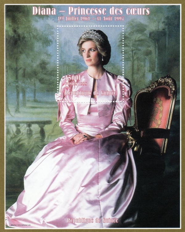 Guinea Republic 1998 Princess Diana in Pink Dress Stamp Souvenir Sheet of 1 Michel Catalog No. BL520, Yvert Catalog No. BF128