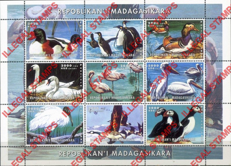 Madagascar 1999 Birds Illegal Stamp Sheetlet of Nine