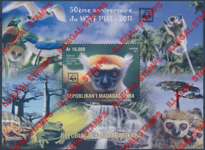Madagascar 2011 WWF World Wildlife Fund Illegal Stamp Souvenir Sheet of One