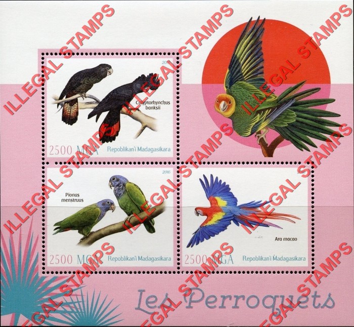 Madagascar 2016 Parrots Illegal Stamp Souvenir Sheet of 3