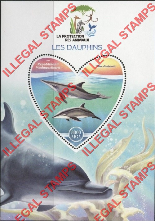 Madagascar 2017 Dolphins Illegal Stamp Souvenir Sheet of 1