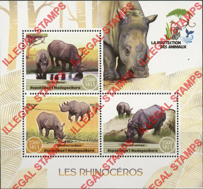 Madagascar 2017 Rhinoceros Illegal Stamp Souvenir Sheet of 3