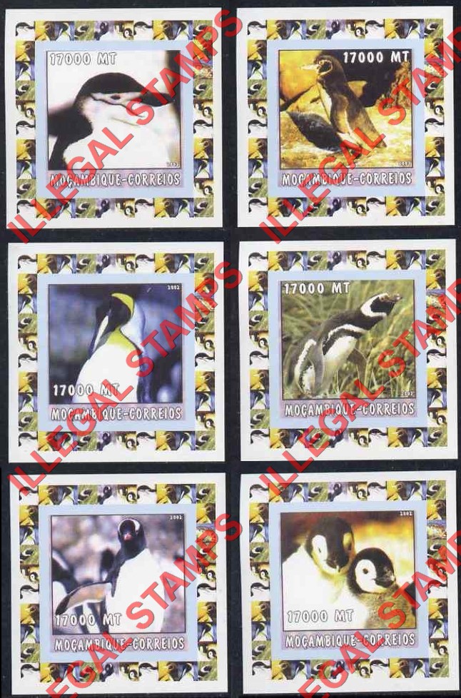  Mozambique 2002 Penguins Counterfeit Illegal Stamp Deluxe Souvenir Sheets of 1