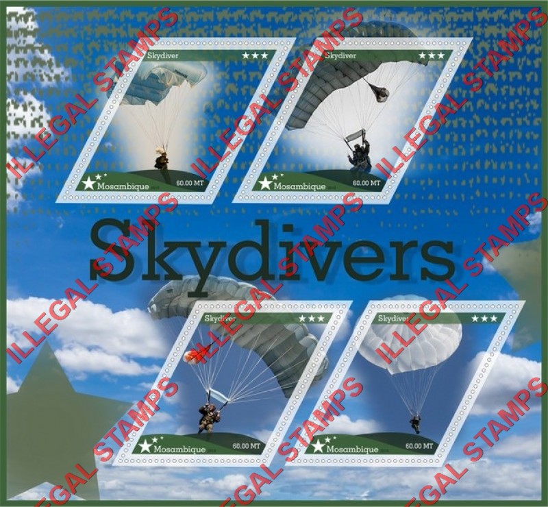  Mozambique 2018 Skydivers Counterfeit Illegal Stamp Souvenir Sheet of 4